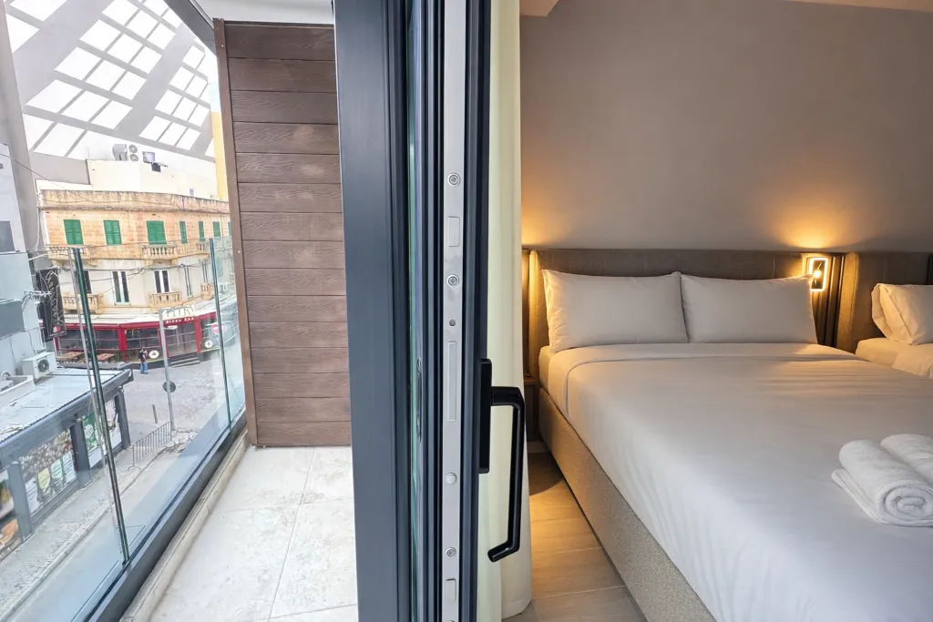 TRIPLE EXECUTIVE Room, Aste Hotel, Malta