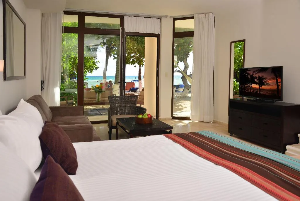 STUDIO OCEAN FRONT Room, Playa Palms, Playa Del Carmen