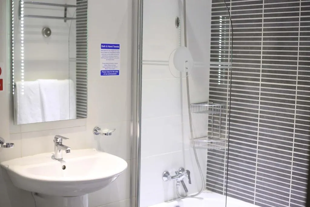 DOUBLE QUEEN SIZE BED Room, Pebbles Boutique Aparthotel, Malta