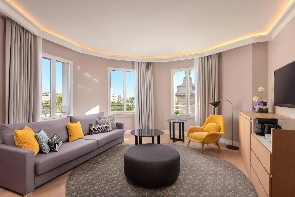 Room, Le Meridien Barcelona, Barcelona