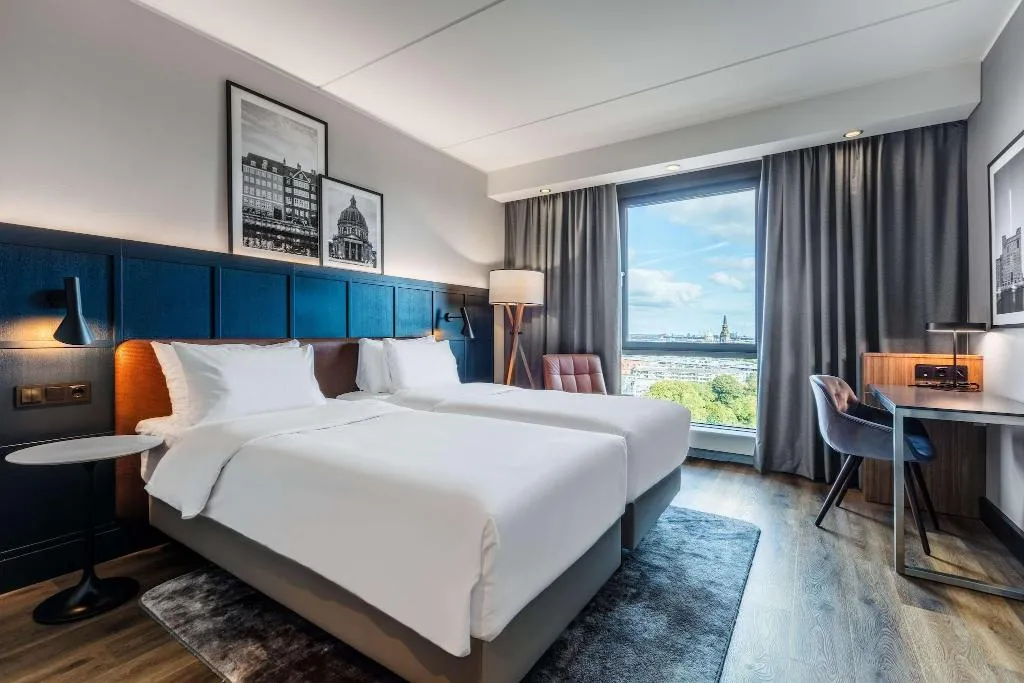 DOUBLE LAKE VIEW Room, Radisson Blu Scandinavia Copenhagen, Copenhagen
