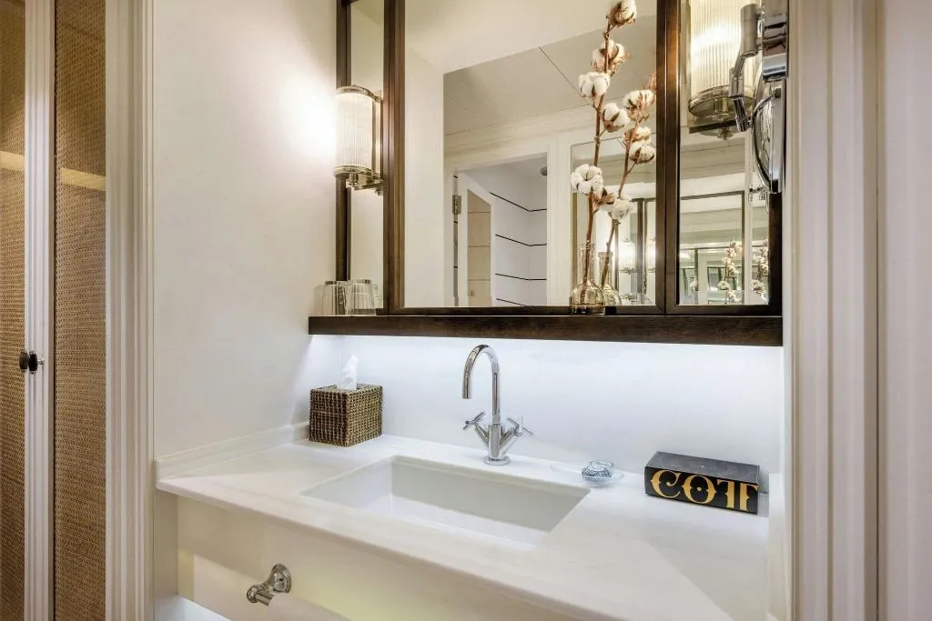 DOUBLE DELUXE WITH VIEWS Room, Cotton House, Autograph Collection, Barcelona