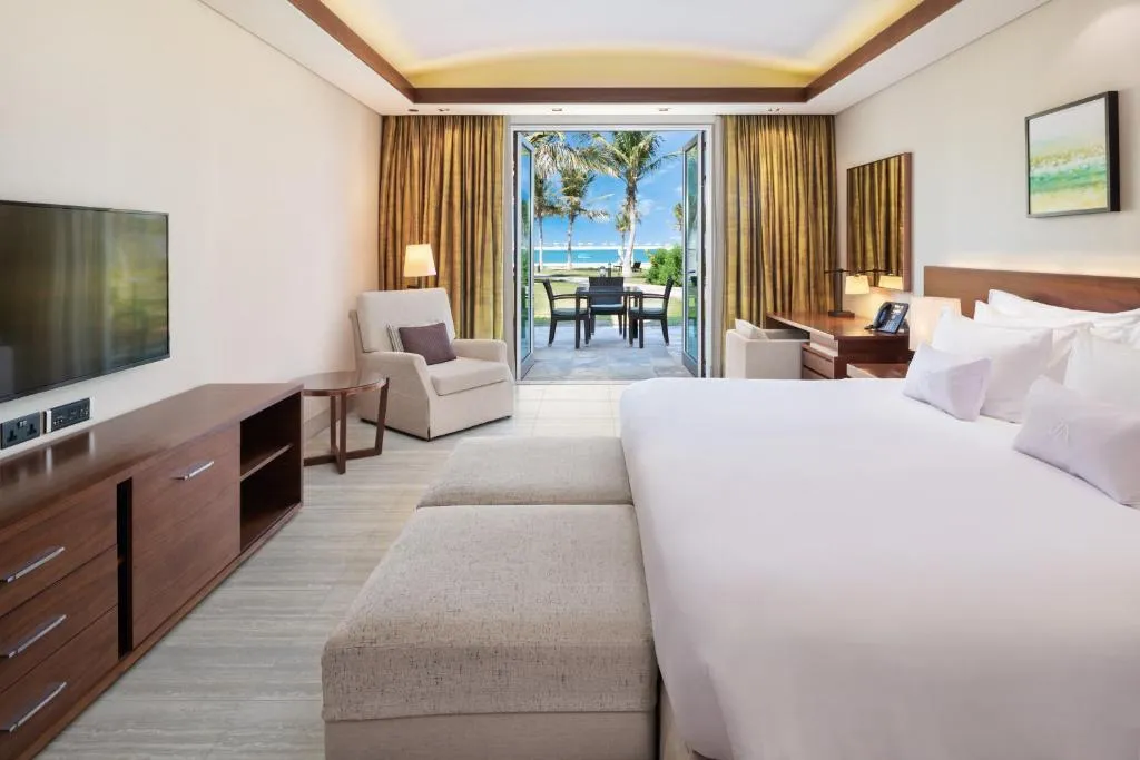 SUITE BEACH FRONT Room, JA The Resort – JA Palm Tree Court, Dubai, Dubai