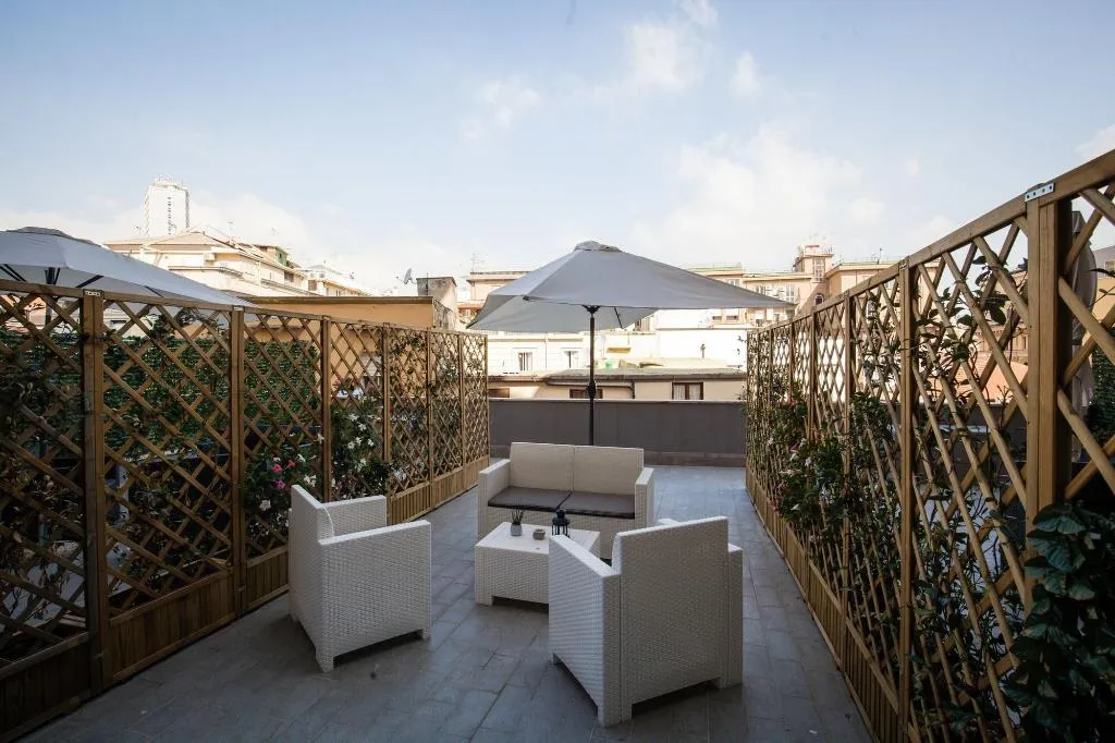 Room, B&B De Gasperi 55, Naples