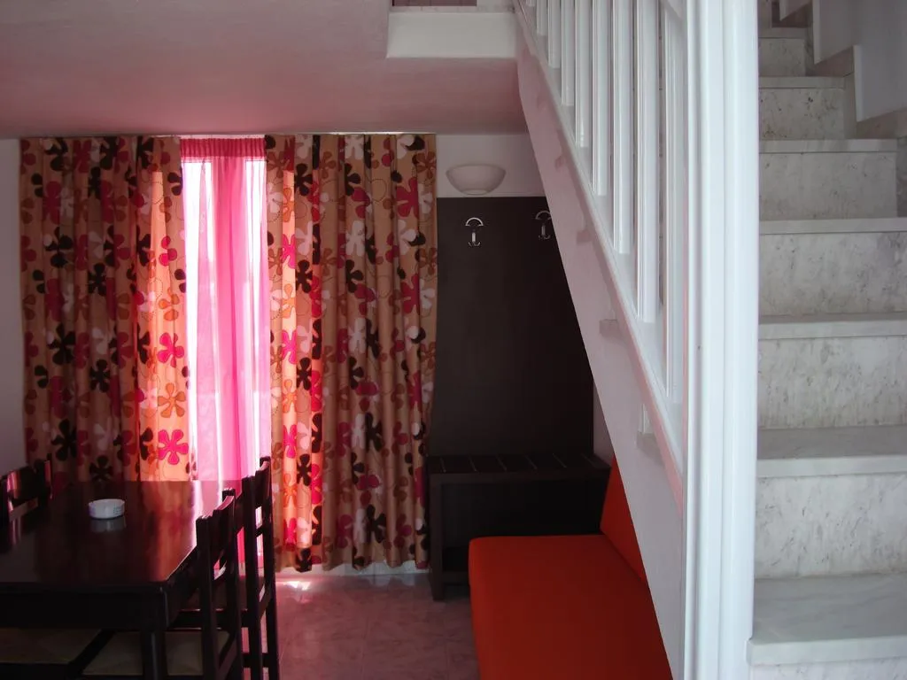 Room, Elena Studios & Suites, Mykonos