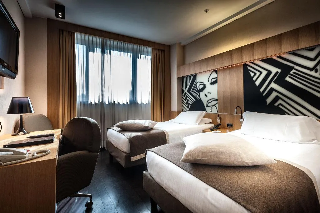 TWIN SUPERIOR Room, Crowne Plaza Milan City, Milan
