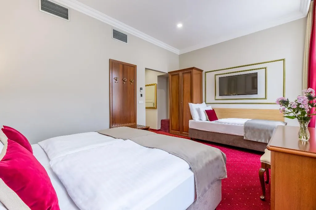 TRIPLE SUPERIOR Room, Hotel Caruso Old Town Prague, Prague