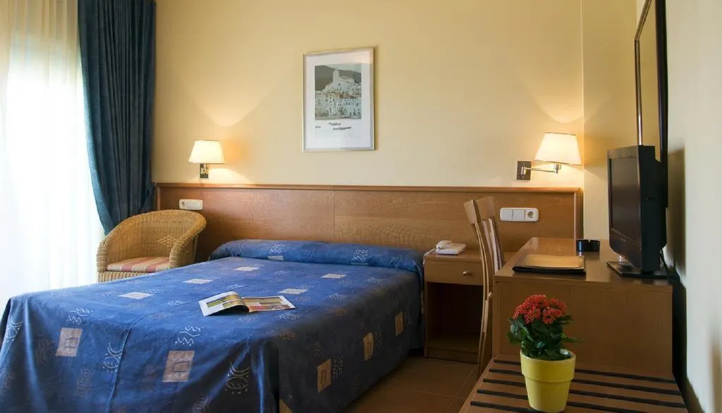 Room, Nieves Mar, Costa Brava
