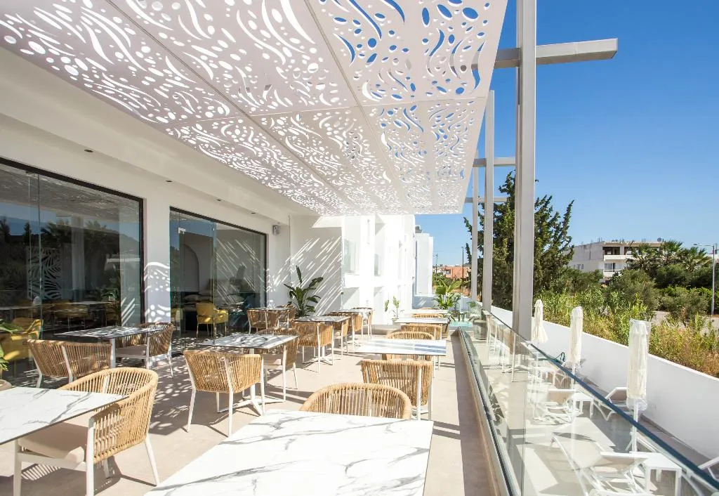 General view, Hollywood Inn, Rhodes