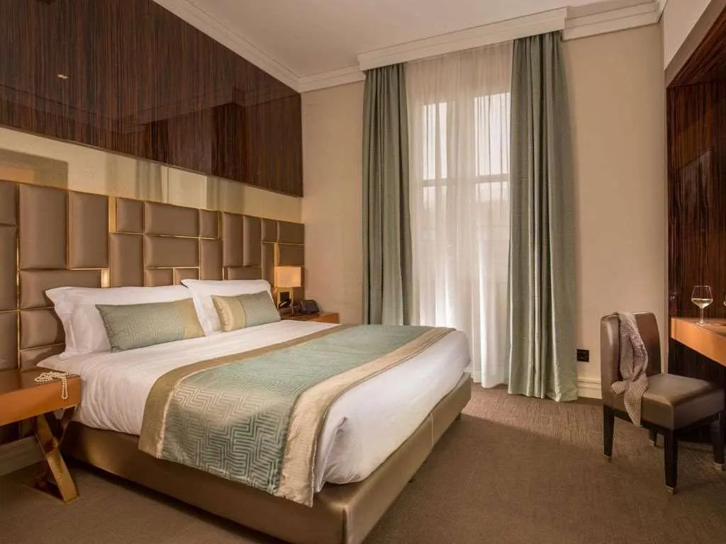 Room, Gioberti, Rome