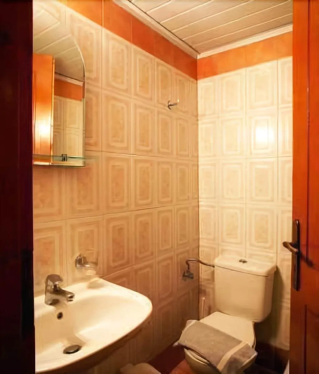 Room, Hera Studios, Crete