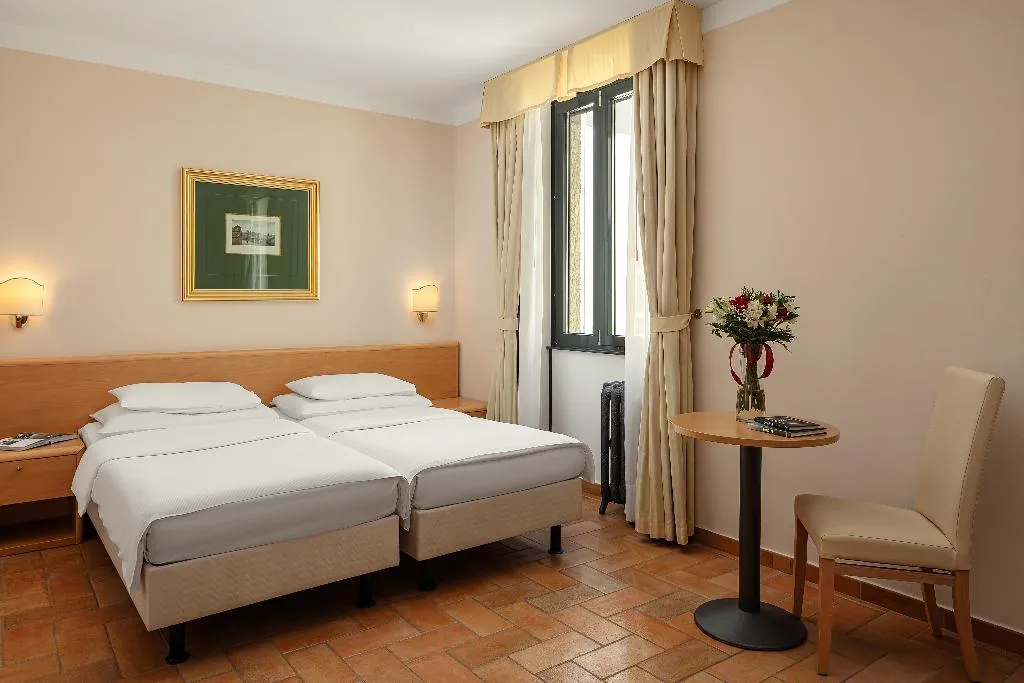 TRIPLE STANDARD Room, hotel Roma Prague, Prague