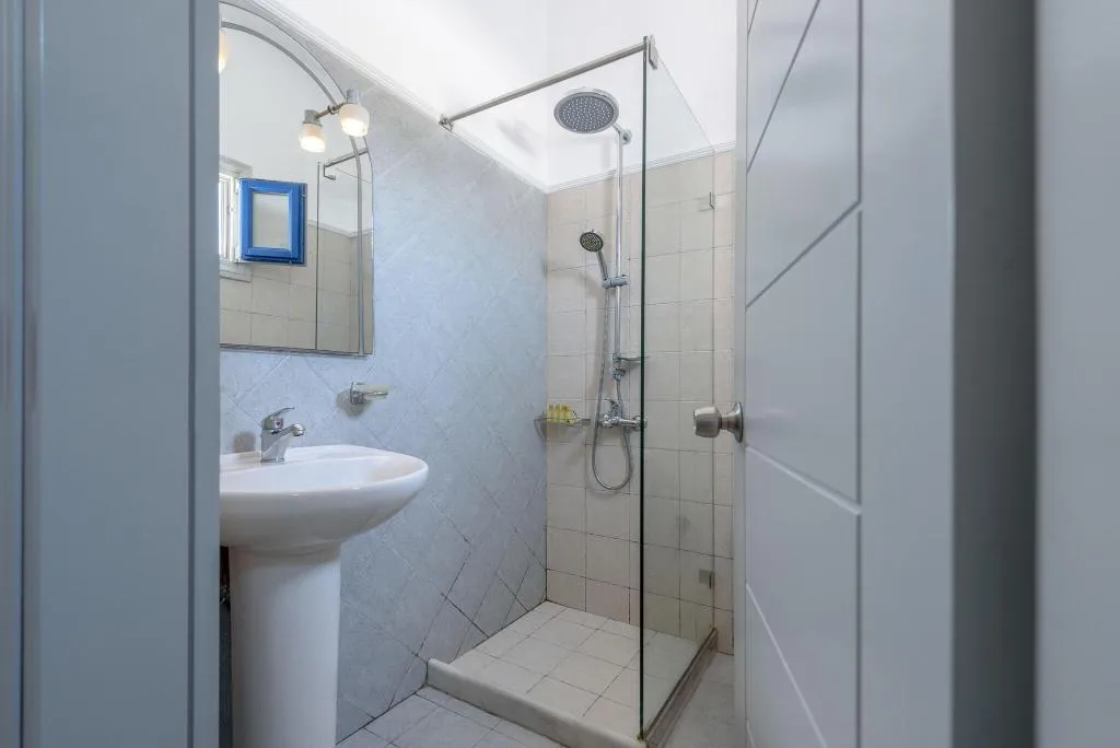 Room, Anemomilos, Santorini