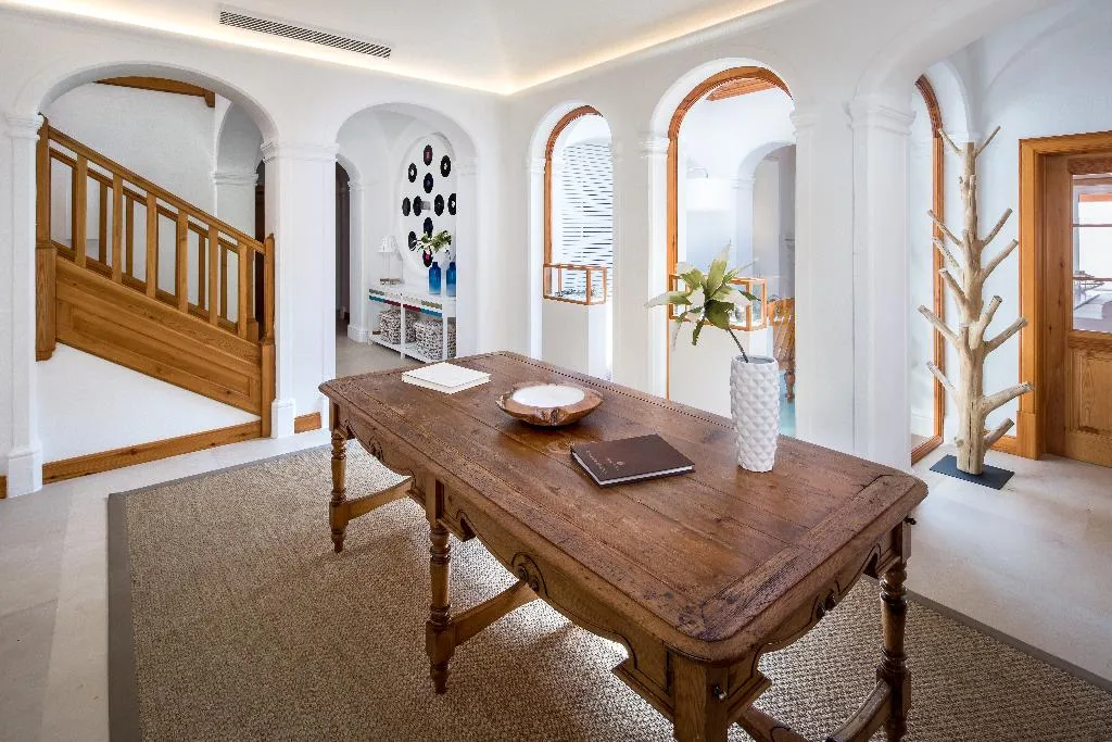 VILLA SEVEN BEDROOMS WITH PRIVATE POOL Room, Shantivillas, Algarve