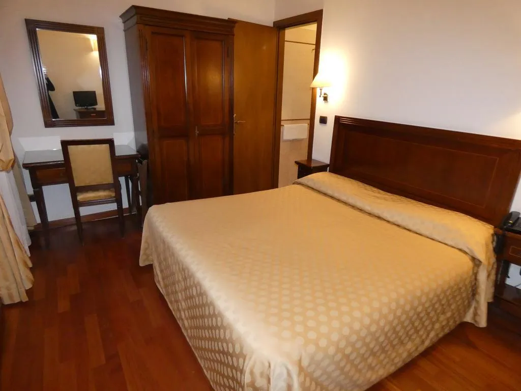 Double or Twin COMFORT Room, La Forcola, Venice