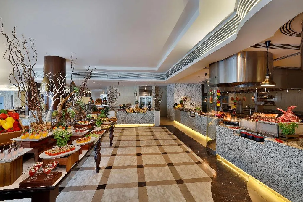 Restaurant, Waldorf Astoria Dubai Palm Jumeirah, Dubai