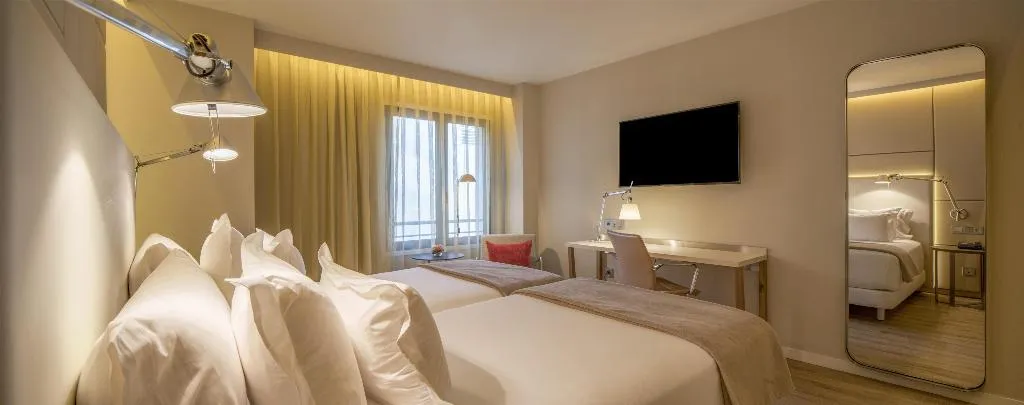 DOUBLE SUPERIOR Room, NH Collection Lisboa Liberdade, Lisbon