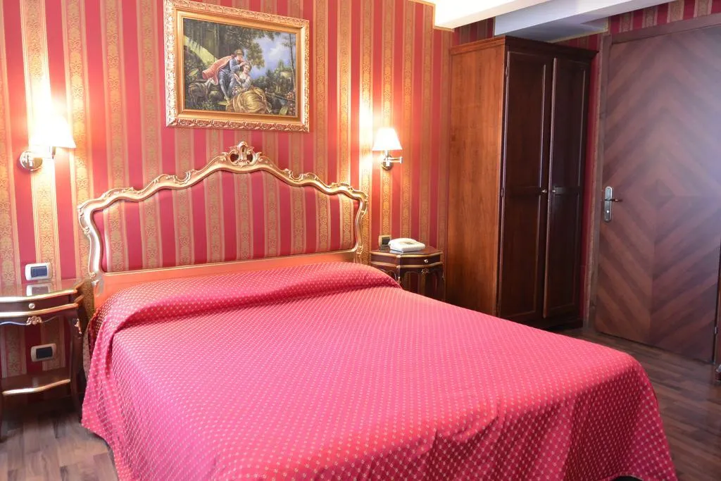 TRIPLE STANDARD Room, Citta Di Milano, Venice