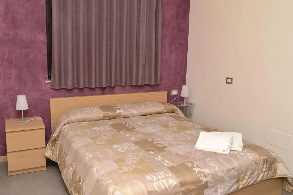 Room, San Marciano, Catania