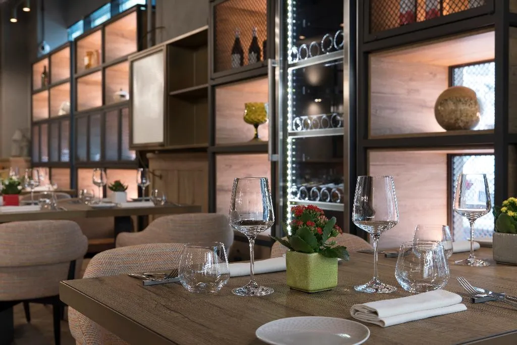 Restaurant, DoubleTree by Hilton Rome Monti, Rome