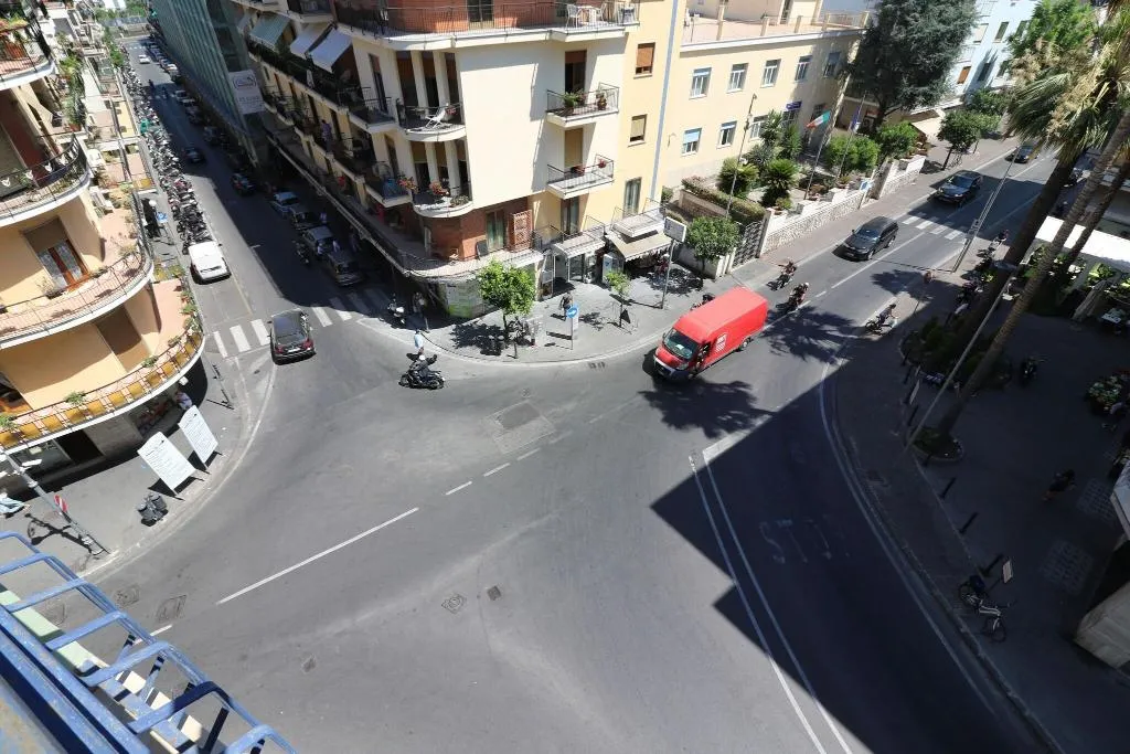 General view, Tourist, Naples