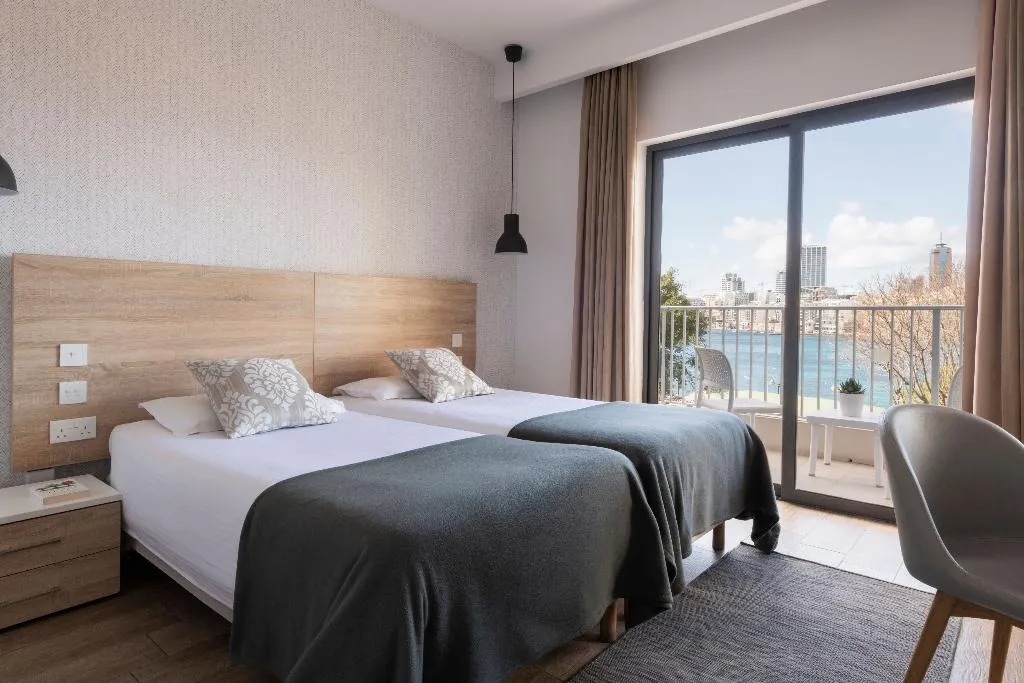 Room, Plaza Hotels, Malta