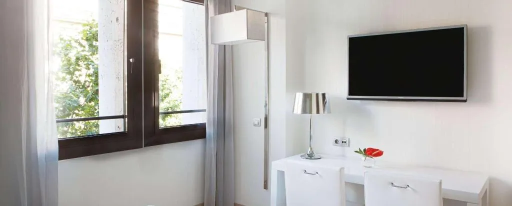 Room, Madrid Príncipe de Vergara, Madrid