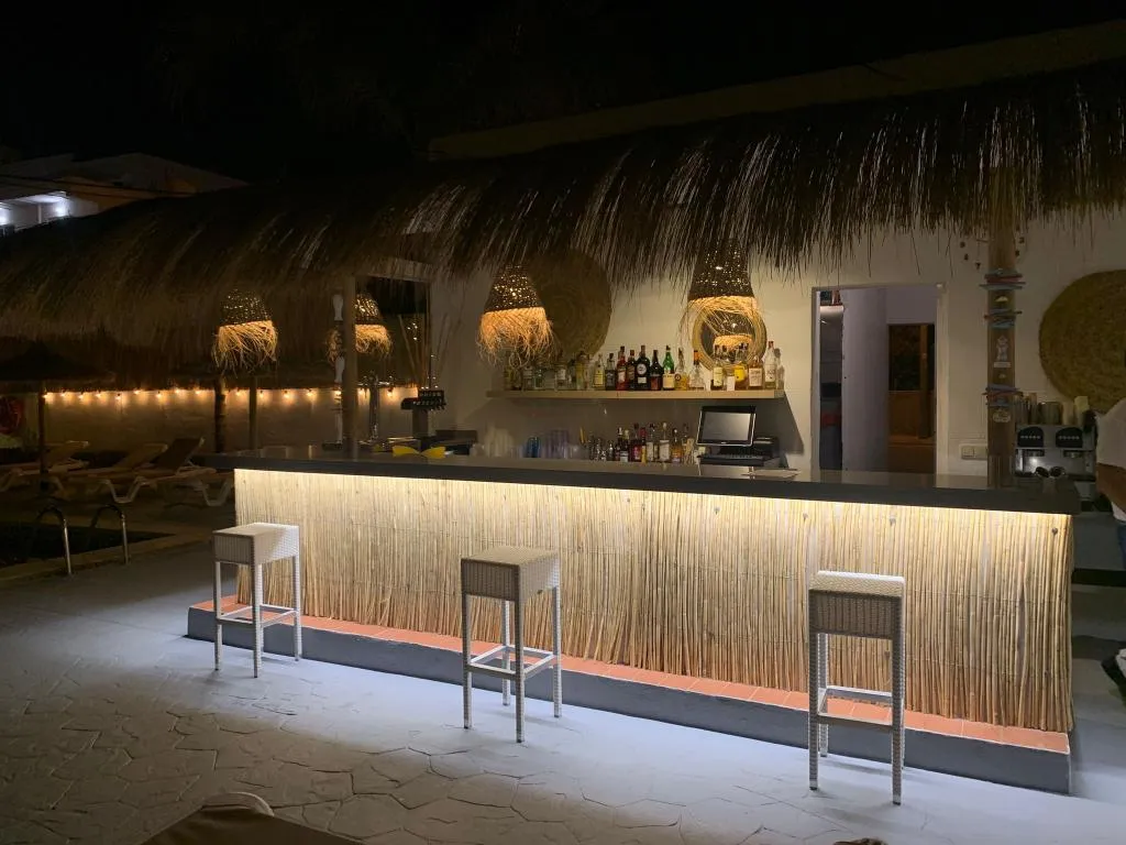 Bar, Chevy Hotel & Suites, Majorca