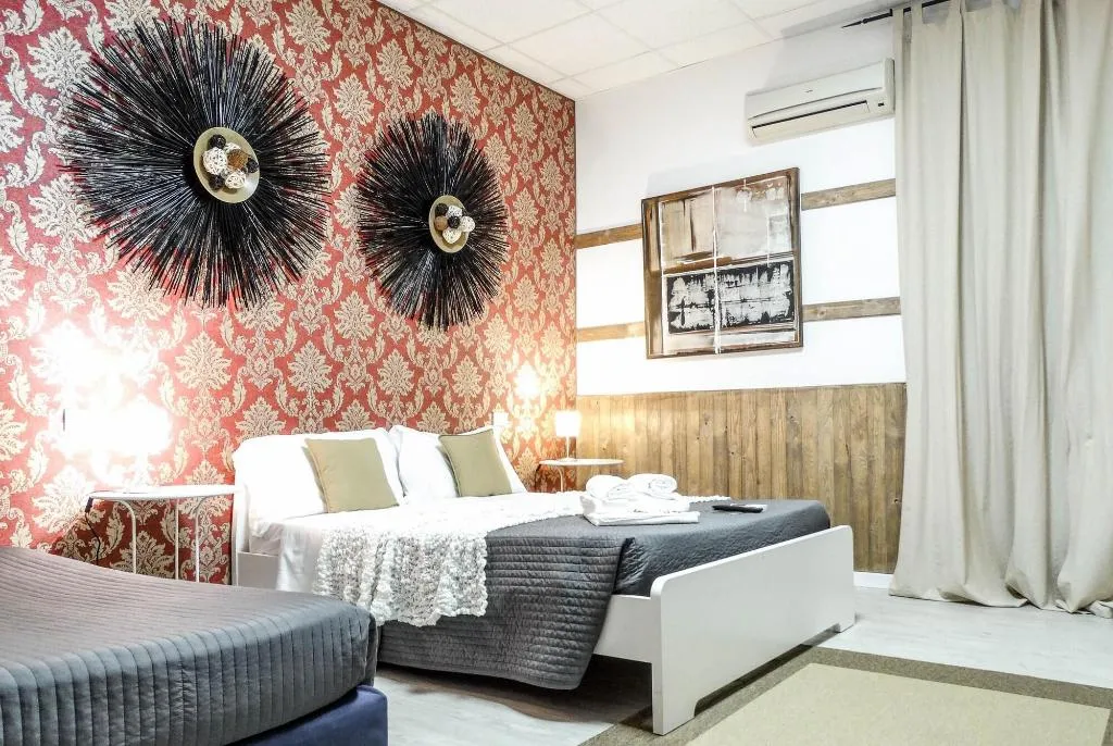 Room, Magic Door Rome, Naples