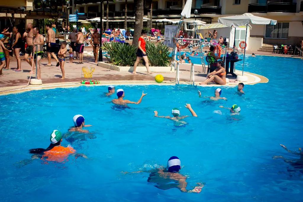 Sports and Entertainment, Peniscola Plaza Suites, Valencia