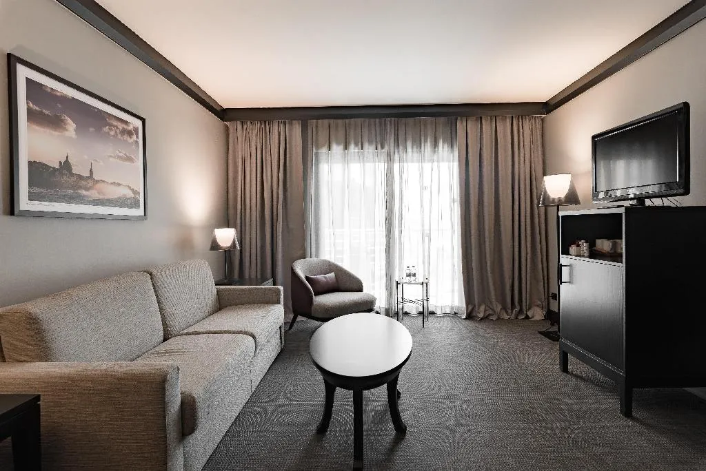 SUITE GRAND Room, InterContinental Malta, Malta