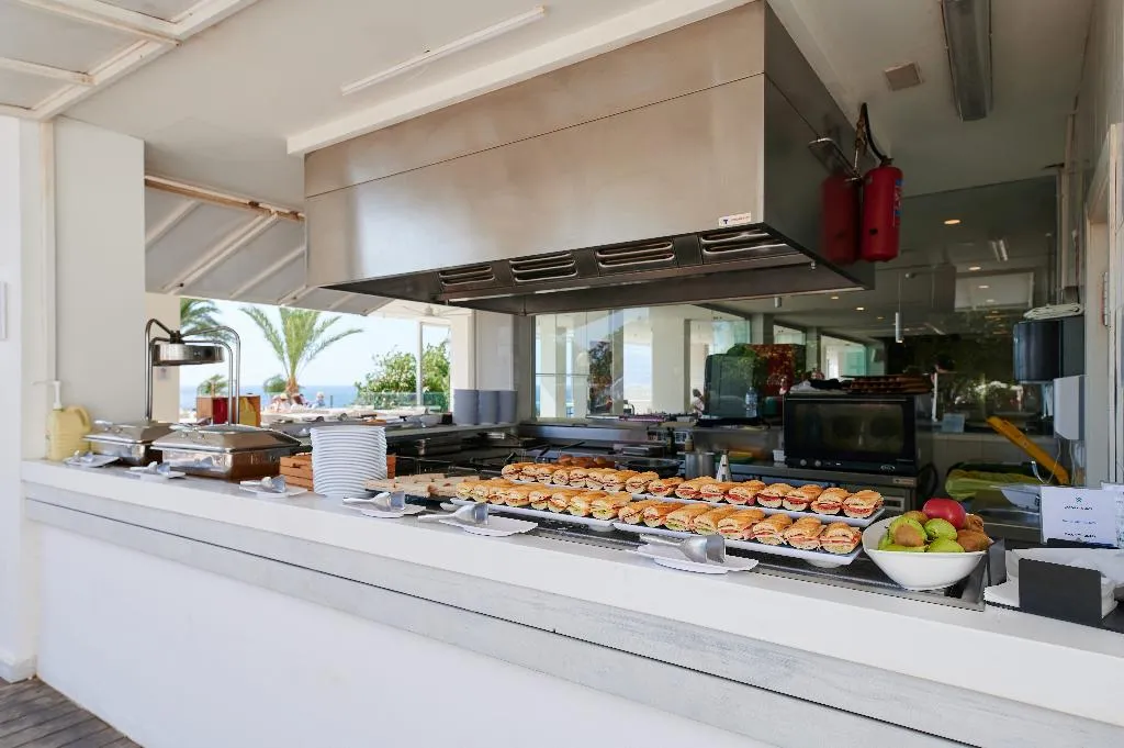 Bar, Alua Calas de Mallorca Resort, Majorca