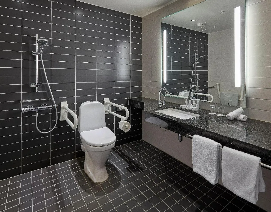 DOUBLE Accessible Room, Crowne Plaza Copenhagen Towers, Copenhagen