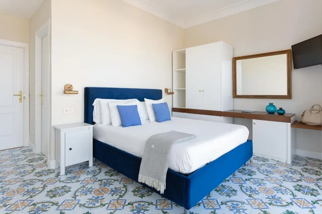DOUBLE SUPERIOR SEA VIEW Room, Experience Boutique Hotel - Villa Cimmino, Naples