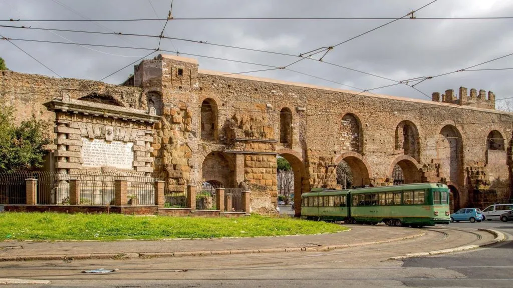 General view, Emona Aquaeductus, Naples