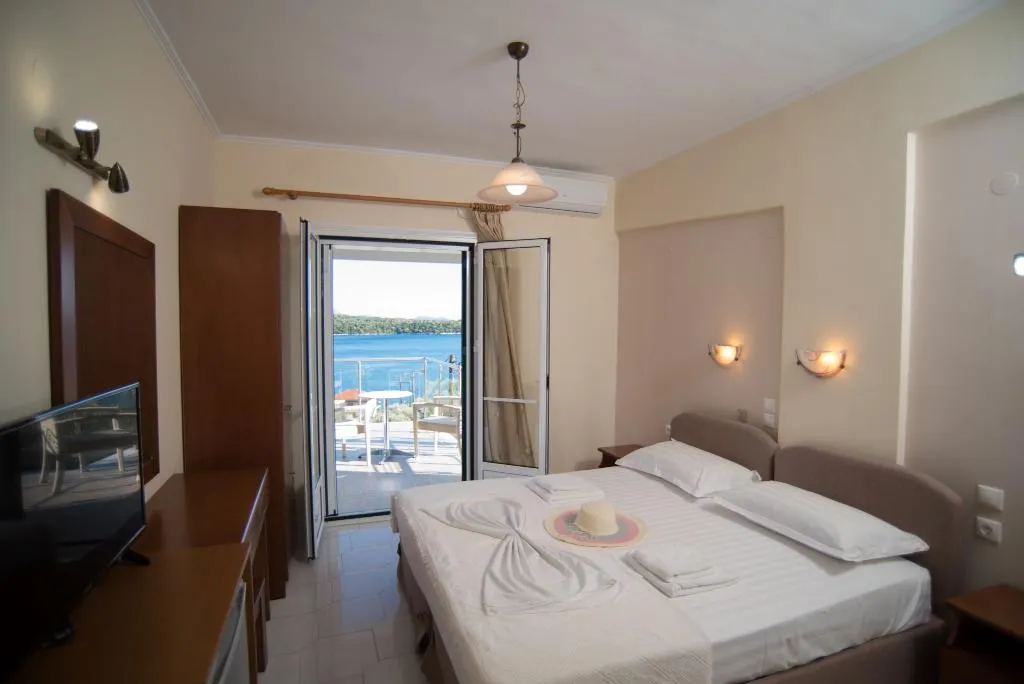 Double or Twin SEA VIEW Room, Hotel Oasis, Athens