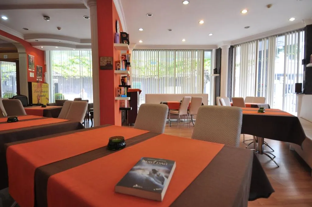 Restaurant, Mini Hotel, Izmir