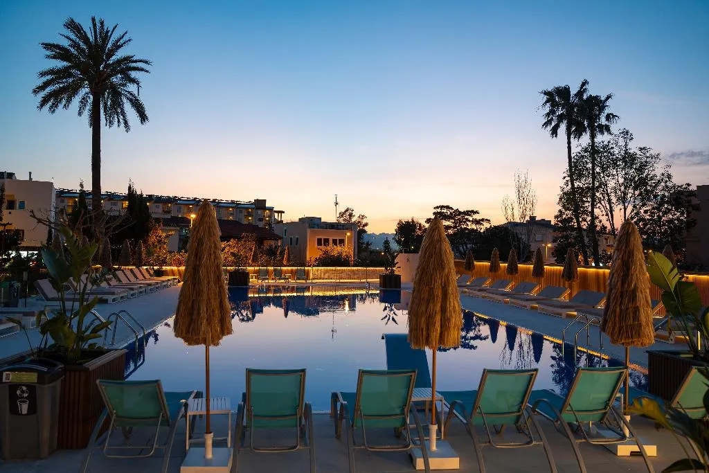 Pool, Bahia de Alcudia Hotel & Spa, Majorca