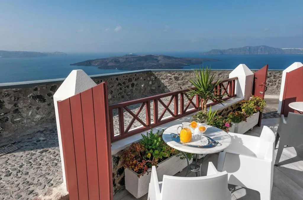 Terrace, Aigialos Luxury Traditional Settlement, Santorini