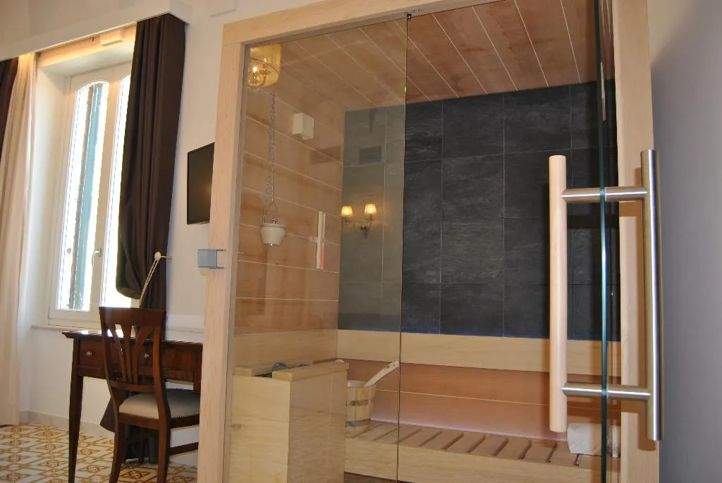 SUITE SUPERIOR CITY VIEW Room, Core Amalfitano City Suites, Naples