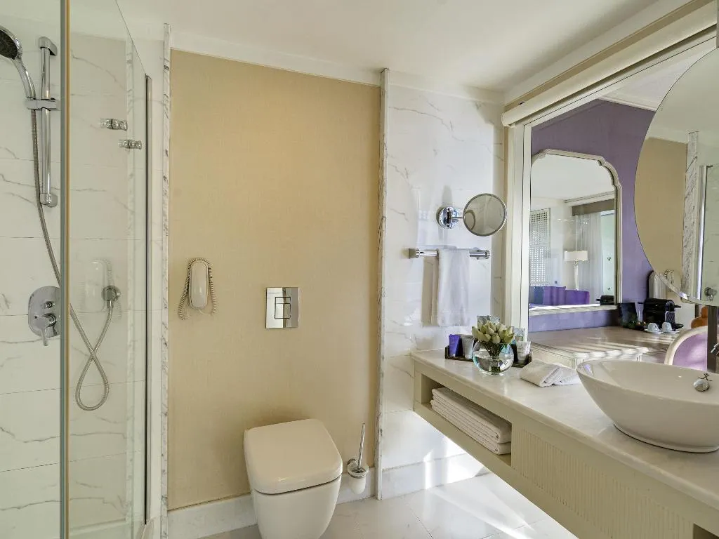 TWIN SIDE SEA VIEW Room, Rixos Downtown Antalya L.O.L.ThemePark Free Access, Antalya
