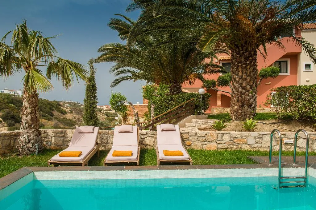 SUITE DELUXE WITH PRIVATE POOL Room, Diamond Village, Crete