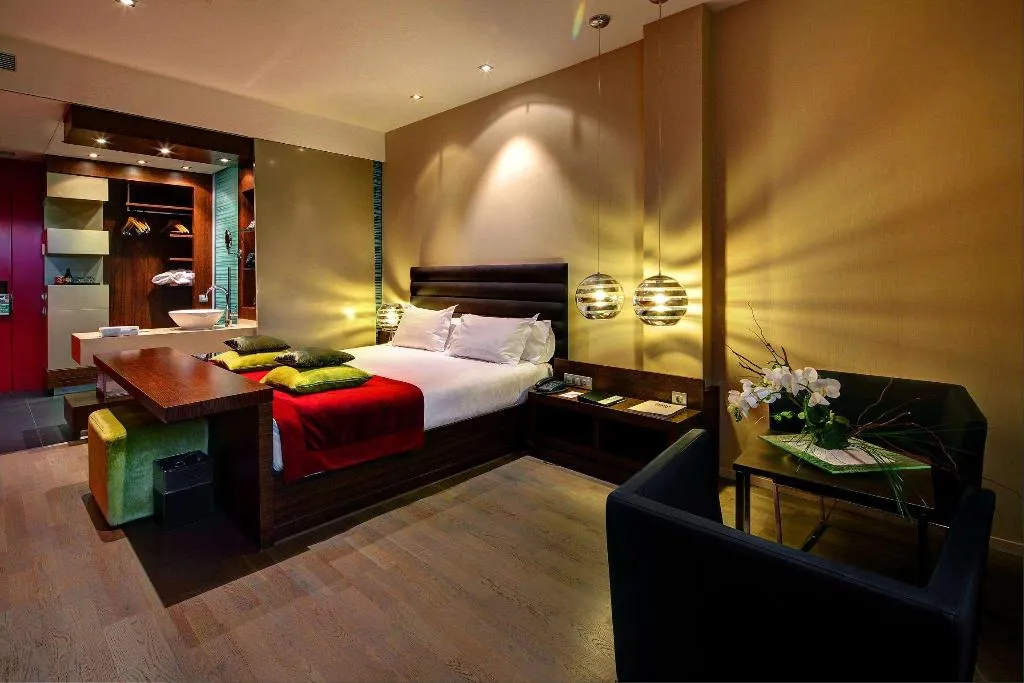 Room, Olivia Plaza Hotel, Barcelona