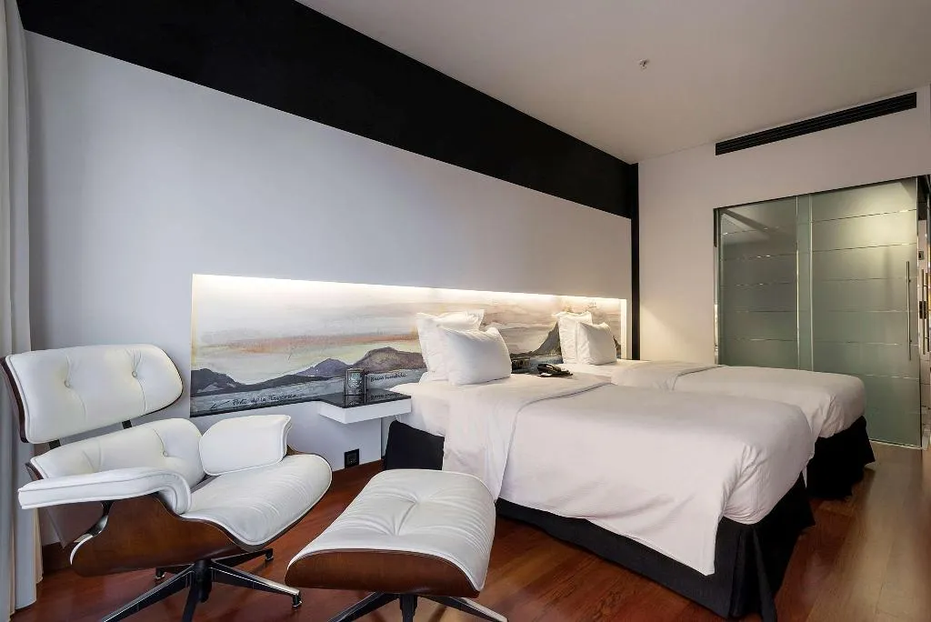 TWIN EXECUTIVE Room, Hilton Madrid Airport, Madrid