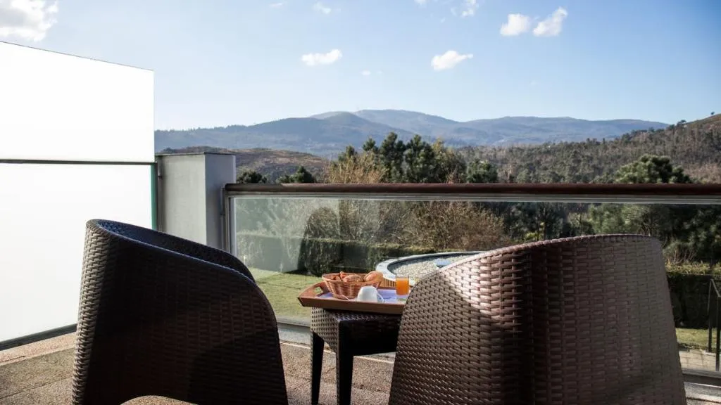 DOUBLE DELUXE MOUNTAIN VIEW Room, Monte Prado Hotel & Spa, Porto