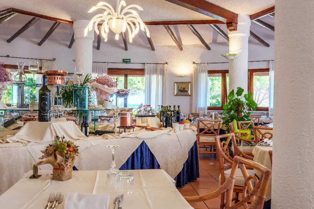 Restaurant, Punta Est, Olbia