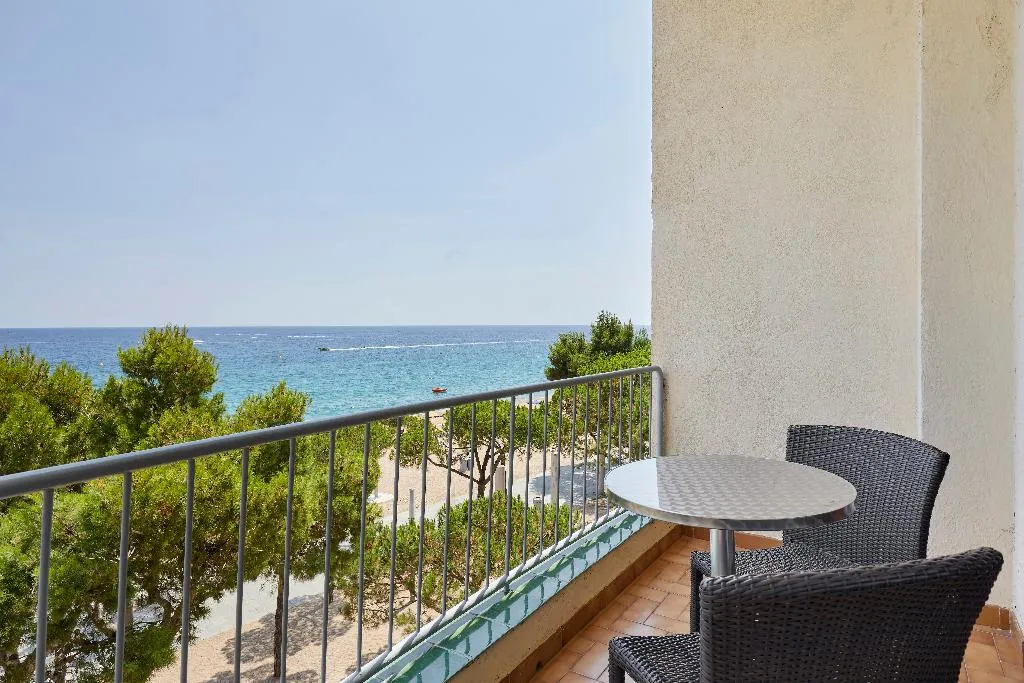 Double or Twin PREMIUM SEA VIEW Room, Columbus, Costa Brava