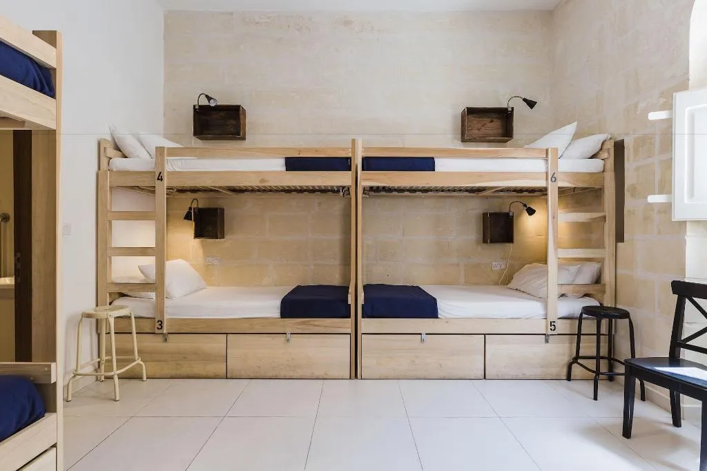 Room, Two Pillows Boutique Hostel, Malta