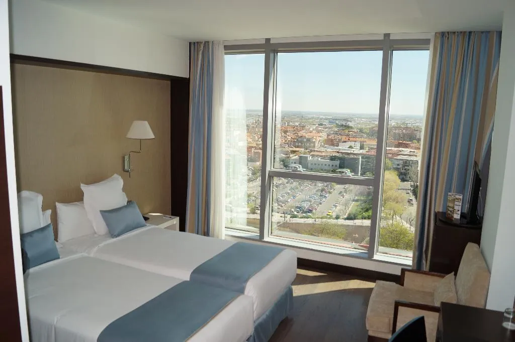 Room, LCB Fuenlabrada, Madrid