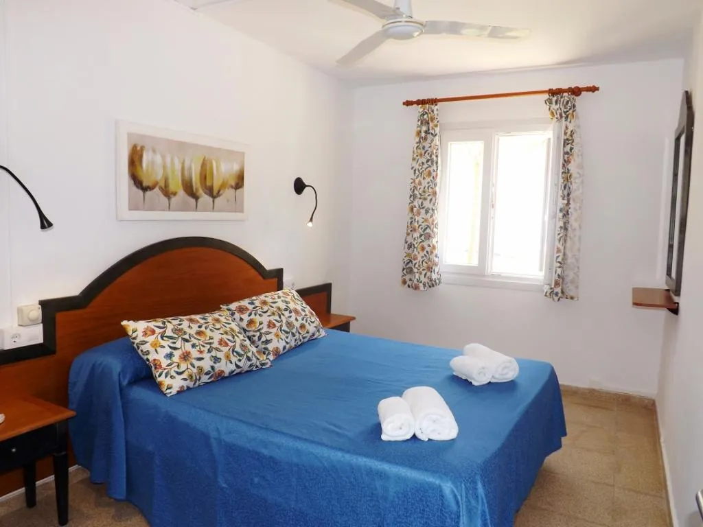 Room, Nure Cel Blau, Menorca